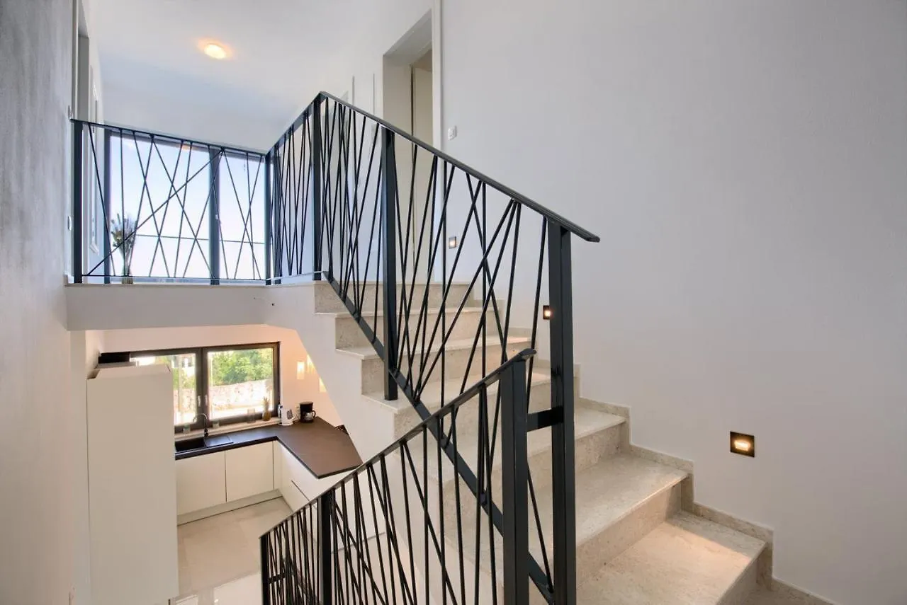 Villa Delfin Medulin 0*,  Croatia