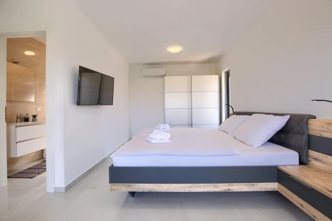 Holiday home Villa Delfin Medulin Croatia